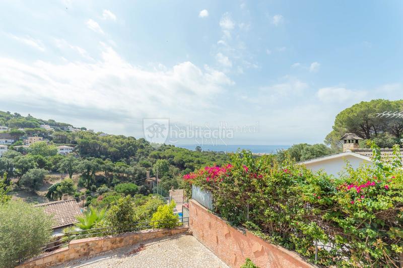 Foto 6a362ce6-b596-4ded-b446-f551504fb470. Casa fabulosa casa de gran tamaño y con vistas al mar, en Roca Grossa, en Lloret de Mar