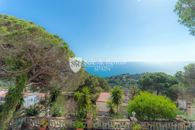 Foto 0abe5321-898b-4476-9059-b18c8dd484e9. Casa espectacular casa con licencia turística y vistas panorámicas al mar en santa cristina, ! en Blanes