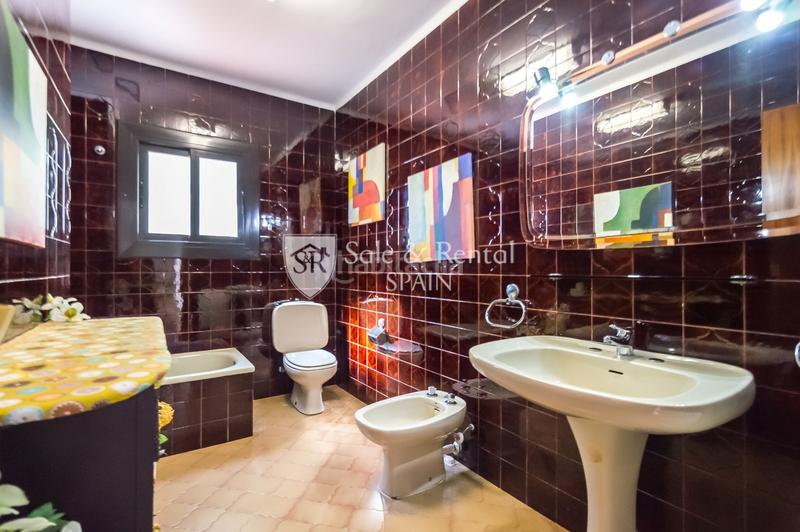 Foto 4de67ab1-2db9-457d-9544-39cdd4df7fa8. Casa espectacular casa con licencia turística y vistas panorámicas al mar en santa cristina, ! en Blanes