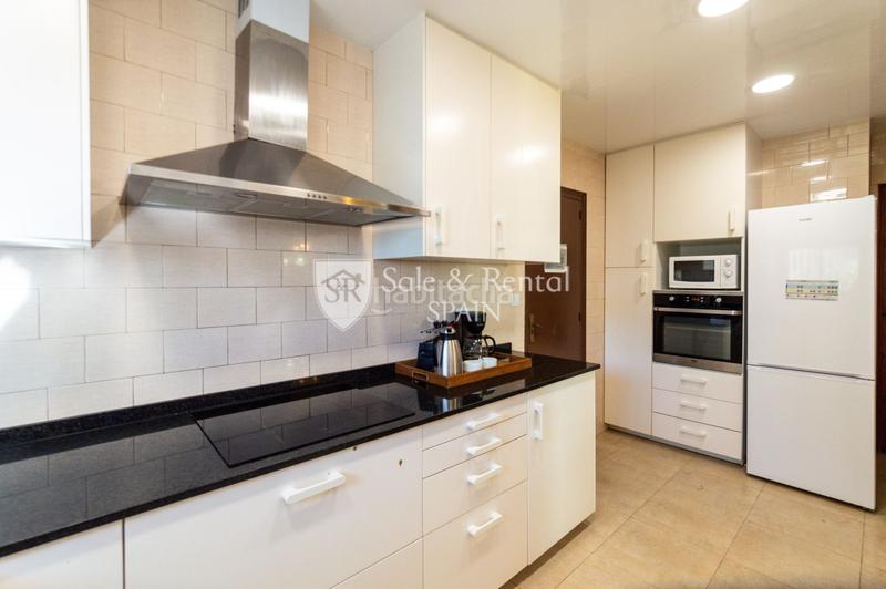 Foto b8e89a35-c645-43ca-b472-ed97f32b24ec. Casa espectacular casa con licencia turística y vistas panorámicas al mar en santa cristina, ! en Blanes