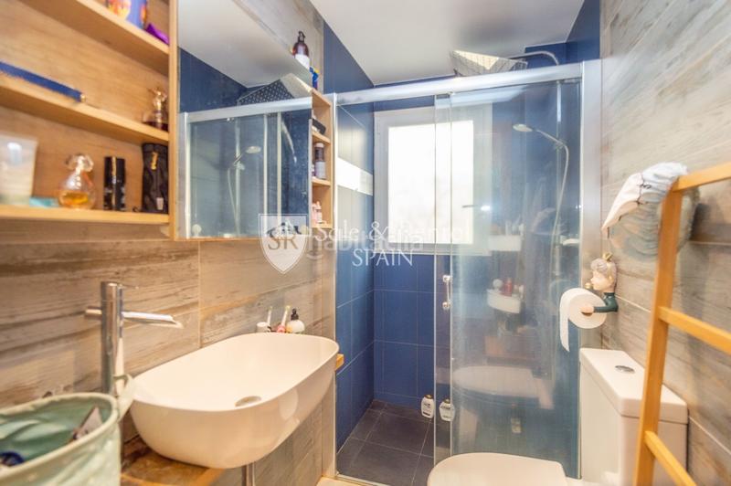 Foto db7325cc-1794-40c5-95cf-374dc2d46d73. Casa con piscina in Canyelles Lloret de Mar
