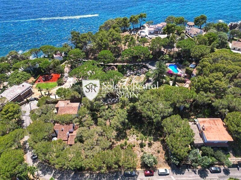 Foto 5a2c2723-a07c-48ac-9e29-d62a05fbeaf6. House with heating pool in Montgoda Lloret de Mar