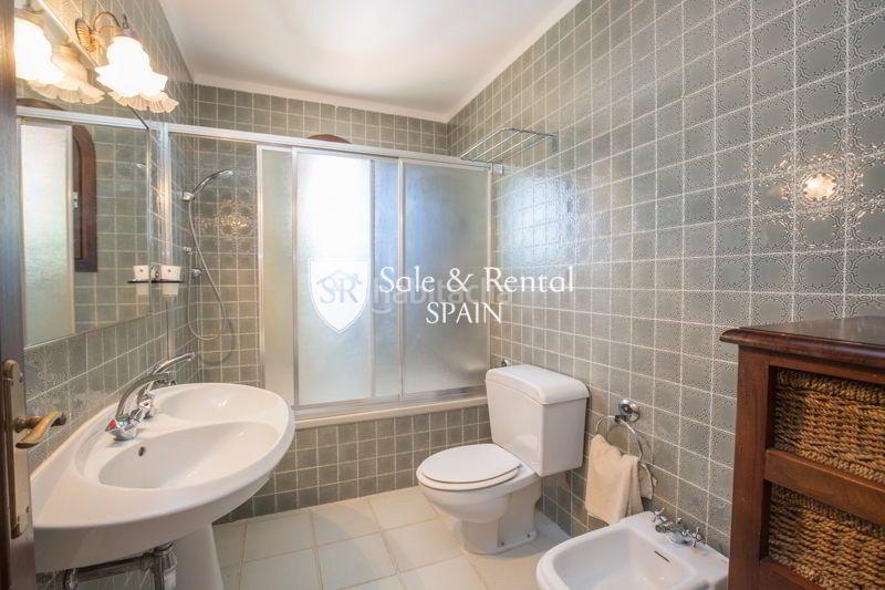 Foto 9f5e9af6-965c-41b6-9572-d02bd16f96d5. House with heating pool in Montgoda Lloret de Mar