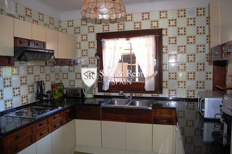 Foto e4a3dc72-ee46-42a8-8909-4fa5547464c6. House with heating pool in Montgoda Lloret de Mar