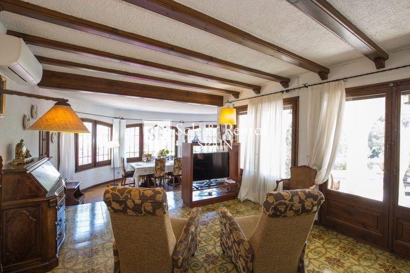 Foto e75d6204-c89c-4707-ac5d-f9d6c2334df6. House with heating pool in Montgoda Lloret de Mar