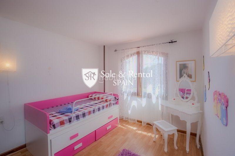 Foto f0f542ba-5c8c-49e7-a6e2-d294ea99c3ea. House with heating pool in Montgoda Lloret de Mar