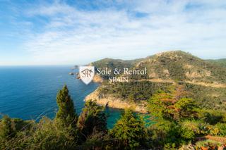 Casa a La Pola i Giverols-Salionç. Una joya en la costa brava vistas panorámicas y privacidad exclu