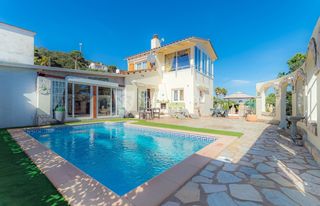 €449,000 — Casa en Serra Brava