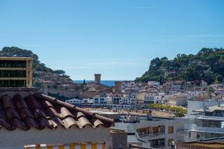 Appartement à Tossa de Mar. Precioso piso con vistas al mar, licencia turística y parking en