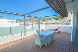 Piso en Tossa de Mar. Precioso ático dúplex con terraza y patio interior en el centro