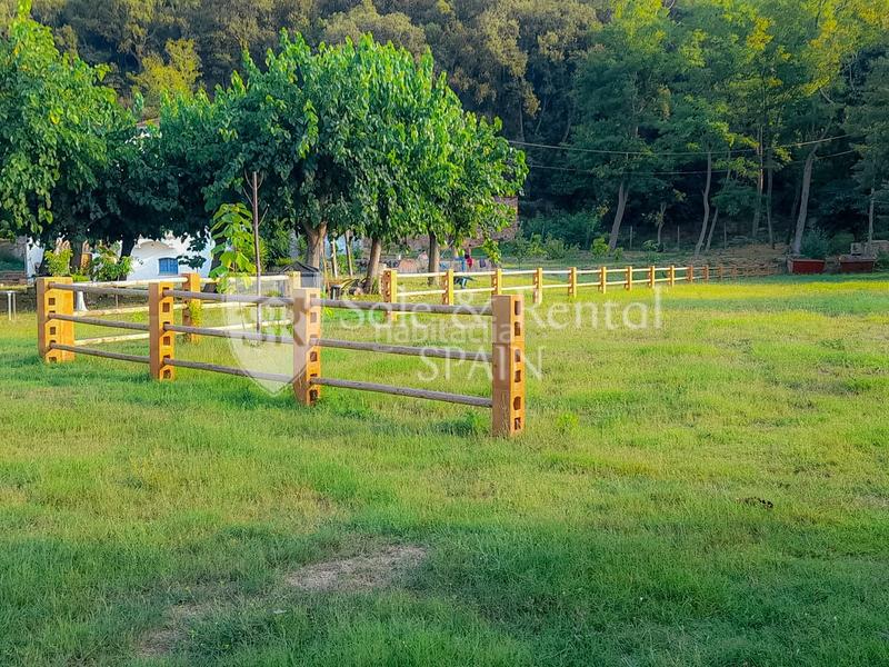 Foto e262d63c-ff9f-4066-a4e0-67fb9e7f6795. Casa a Urbanitzacions Sant Pol de Mar