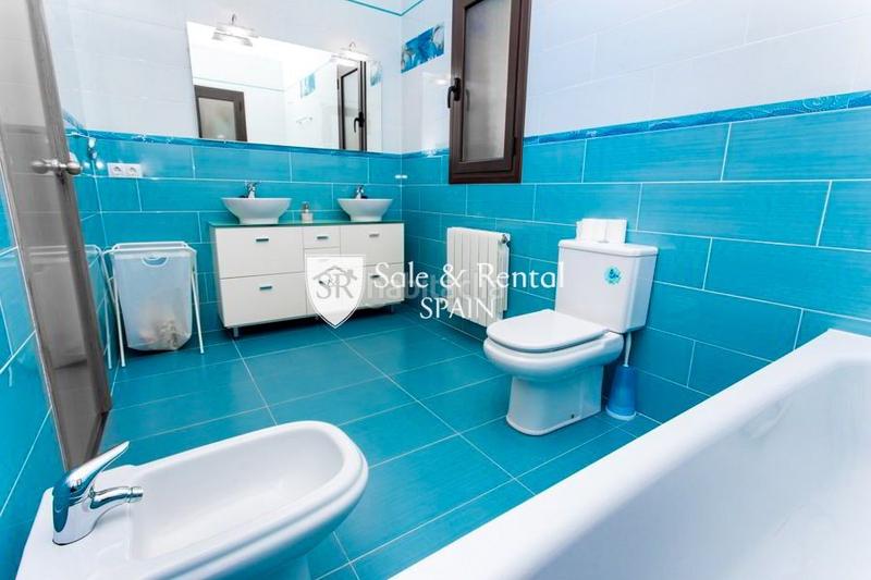 Foto 70d03f2e-857a-4476-a9a9-58617e70486f. Casa con riscaldamento piscina in Serra Brava Lloret de Mar