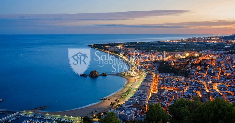 Foto 4fc35244-45a1-4417-8576-192465d3e27e. Local comercial a Els Pins Blanes