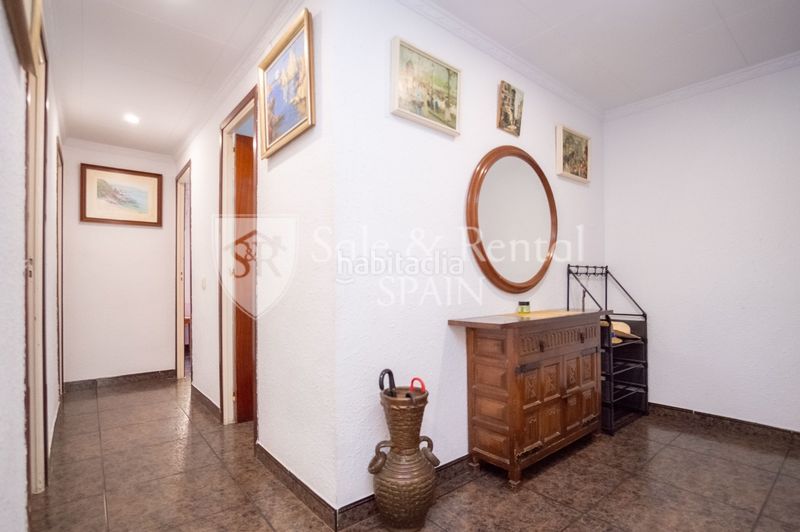Foto 5a639847-2a04-4dda-8842-ae7d44c9932e. Pis a Els Pavos Blanes