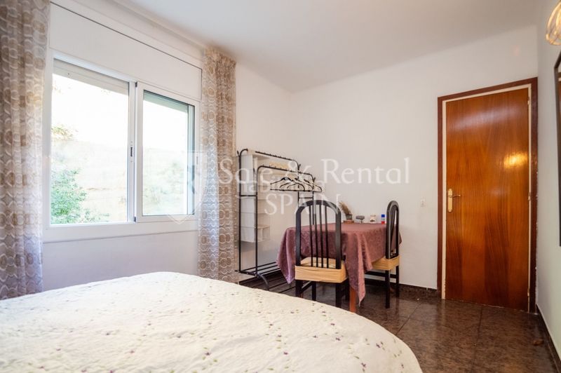 Foto 603fd3c4-103c-44aa-accf-80a4469d7c1b. Pis a Els Pavos Blanes