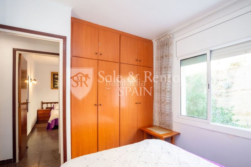 Foto fddad0f6-fdfe-4bcf-9eed-44d3792926b9. Pis a Els Pavos Blanes