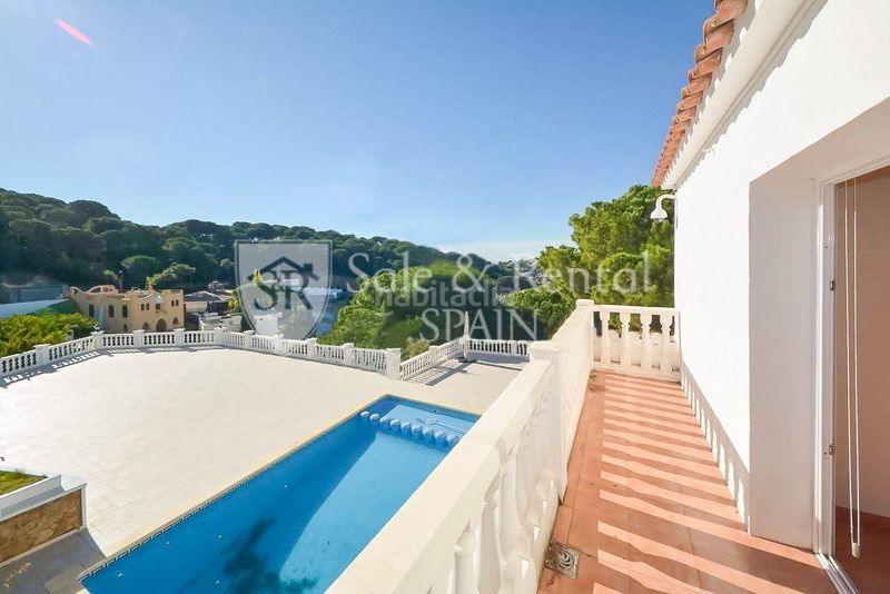 Foto 0015d1ea-9186-4579-a7db-f5b36a5e096f. Casa amb calefacció piscina a Canyelles Lloret de Mar