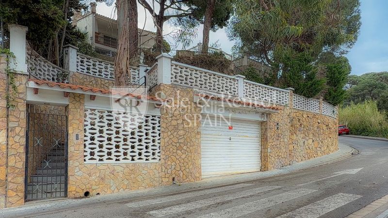 Foto 244d38d7-b020-4811-a515-7ba91d73b0de. Casa amb calefacció piscina a Canyelles Lloret de Mar