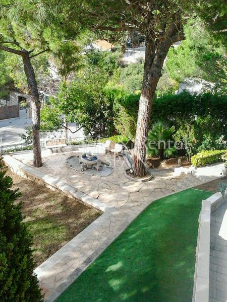 Foto 8ed89dea-0a22-4c91-9f8e-d28db0465a15. Casa amb calefacció piscina a Canyelles Lloret de Mar