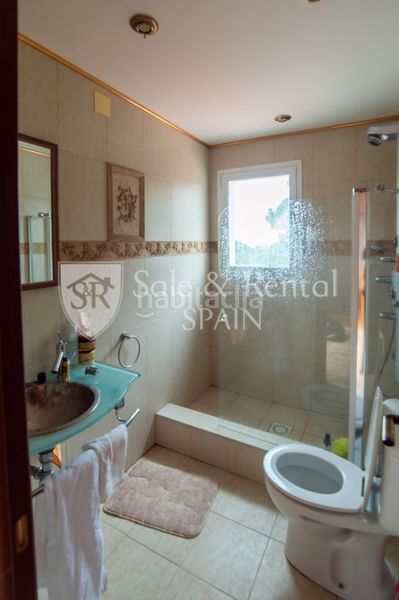 Foto d2165ec2-a1ea-4b3b-a831-86bea4b7c2ae. Casa amb calefacció piscina a Canyelles Lloret de Mar