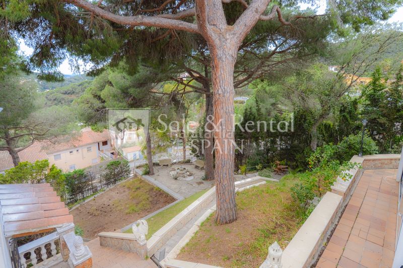 Foto e9394f47-f328-4085-adc0-adfb42351af8. Casa amb calefacció piscina a Canyelles Lloret de Mar