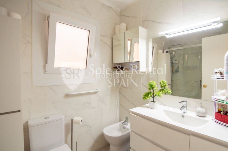 Foto 834e1f39-7b59-4939-bea7-5906f10bb5d0. Pis a Centre Blanes