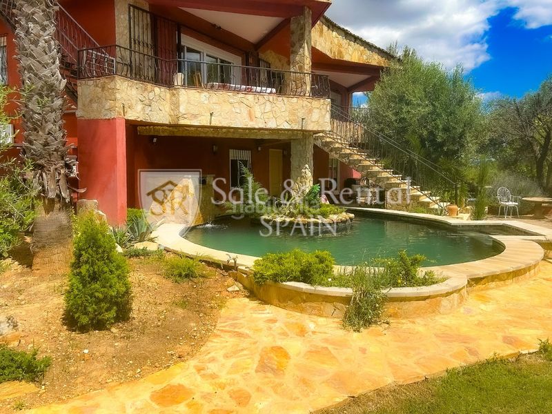 Foto bbe896f6-9292-4382-a3e1-29794a5ea330. Casa amb piscina a Turís