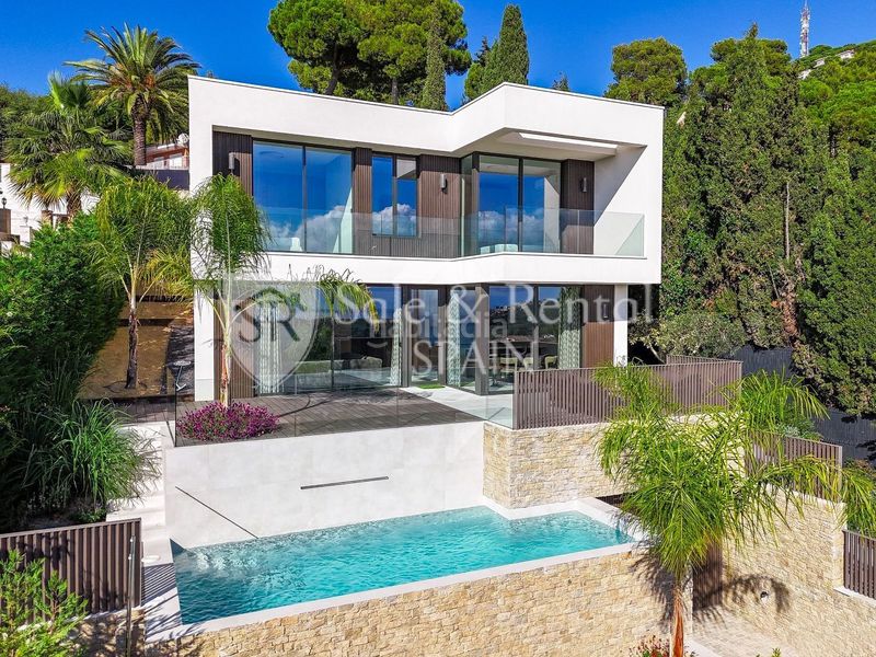 Foto e3434b99-27b1-45c4-a089-727448bf230e. Casa amb piscina a Roca Grossa Lloret de Mar