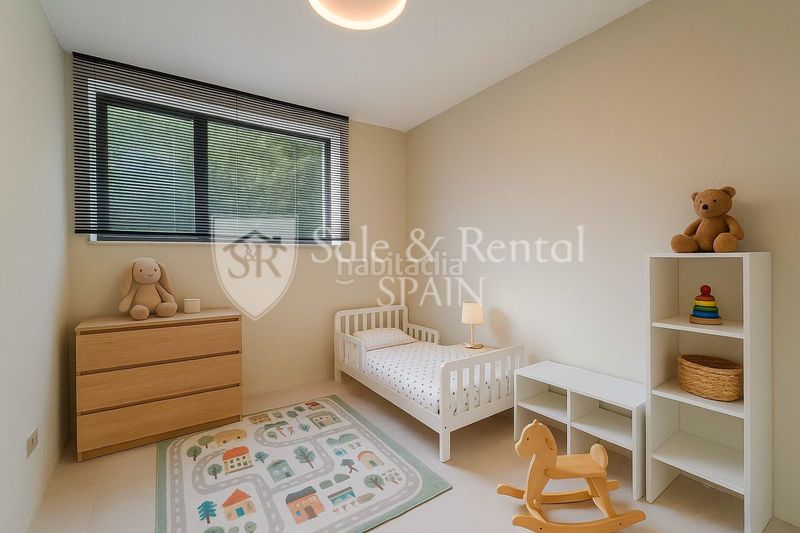 Foto f0ae5662-3c19-444c-8368-e63d8117584c. Casa amb piscina a Roca Grossa Lloret de Mar