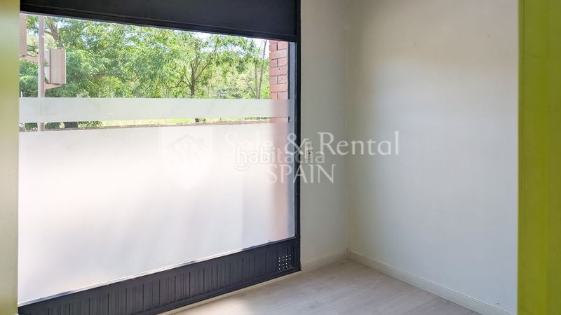 Foto a6e5ea9d-f145-427d-8b2a-0be4c2967bdf. Local comercial a Sant Narcis Girona