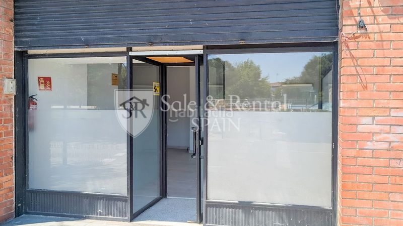 Foto cfc603dc-6010-45c3-998f-6bcea3a2e5f6. Local comercial a Sant Narcis Girona