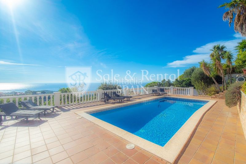 Foto 636a90cd-3b95-4216-b623-004fd0e72b4b. Casa amb calefacció piscina a Serra Brava Lloret de Mar