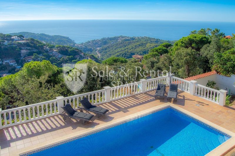 Foto 914495cb-10b5-450a-86cc-49c65fe74b69. Casa amb calefacció piscina a Serra Brava Lloret de Mar