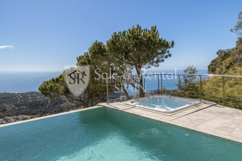 Foto 622f328e-4048-4653-aab7-05c8f81a2f21. Casa amb calefacció a Roca Grossa Lloret de Mar
