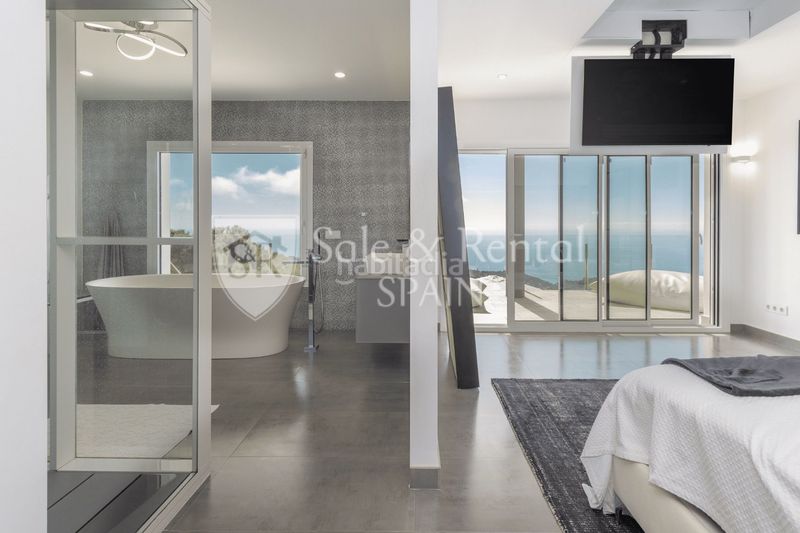 Foto b93f558a-6065-46a8-ad72-533ab7852932. Casa amb calefacció a Roca Grossa Lloret de Mar