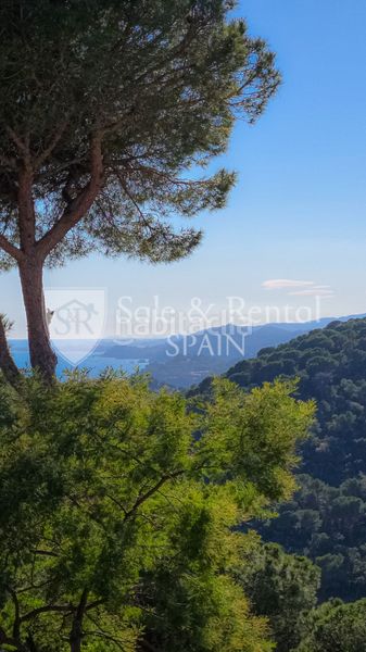 Foto 1a65a3a6-7683-4291-b0c1-be9cb455d394. Casa amb calefacció a Canyelles Lloret de Mar