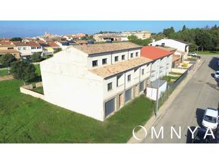 Maison jumele dans Fonollerons 1. Promocin obra nueva casas adosadas llagostera