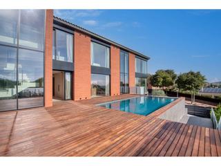 Casa  Nansaire. Exclusivo chalet de obra nueva a pocos metros de sagaró, sant fe