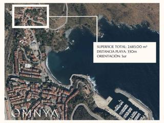 Propriété à Sant jordi 1. Terreno para 11 casas con vistas al mar en portbou
