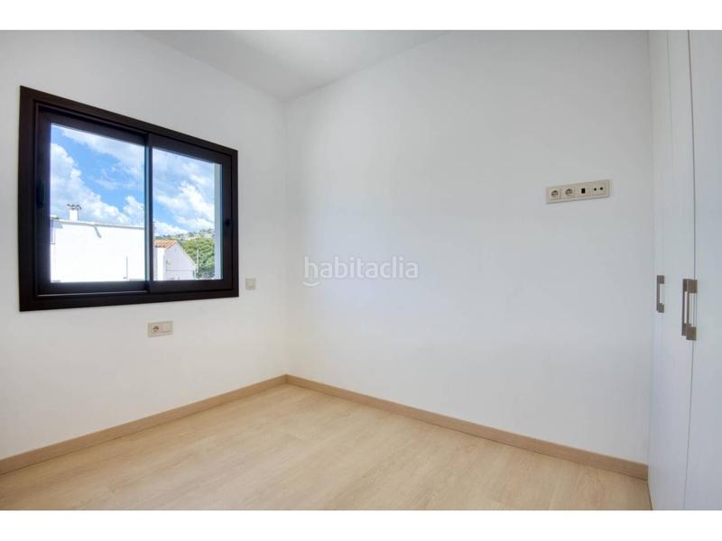 Foto 5d3a2929-d49b-4b9e-b99a-f6174ad1d283. Pis amb piscina a Fenals Platja d´Aro