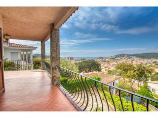 Maison  President lluís companys. Casa en venta en tueda