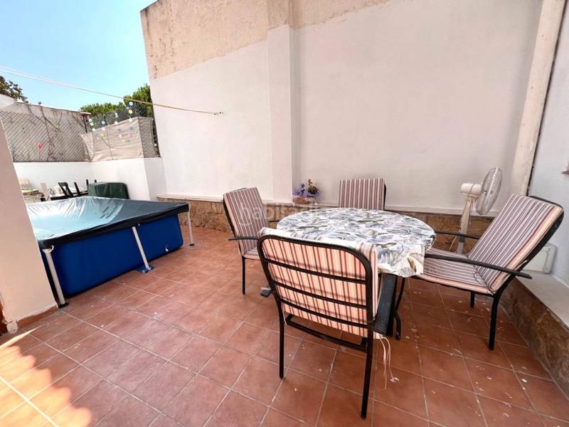 Foto 194cd7d4-fa07-4ef0-bd46-abeda4cc9fba. Piso en santa magdalena 136 planta baja con terraza privada cerca del centro en Sant Feliu de Guíxols