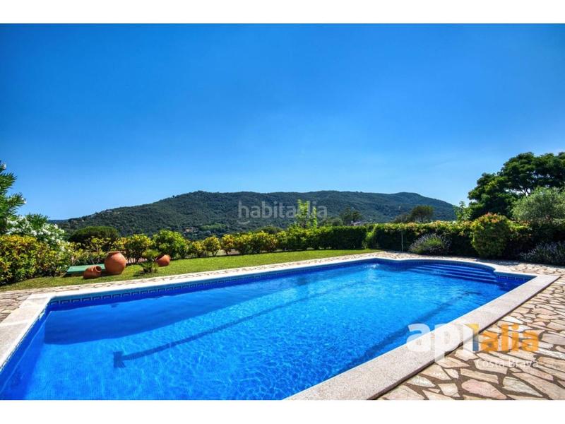 Foto 19f748f3-dc93-4ceb-b4b9-dcdc9a19b92b. Casa  en venta en Breda