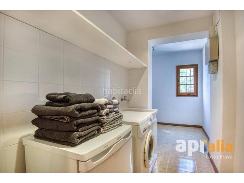 Foto 27563fac-d542-430d-9abb-530a46732235. Casa  en venta en Breda