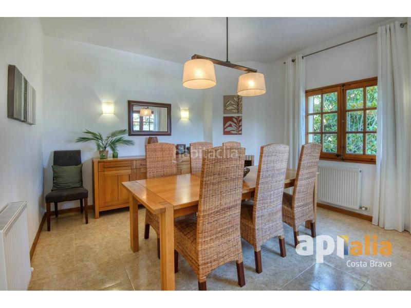 Foto 78fc9720-66d3-4b08-ae67-e3eb3ecb094f. Casa  en venta en Breda