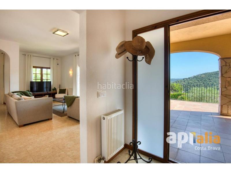 Foto 9f2900bf-b204-405c-a492-940881ff3760. Casa  en venta en Breda