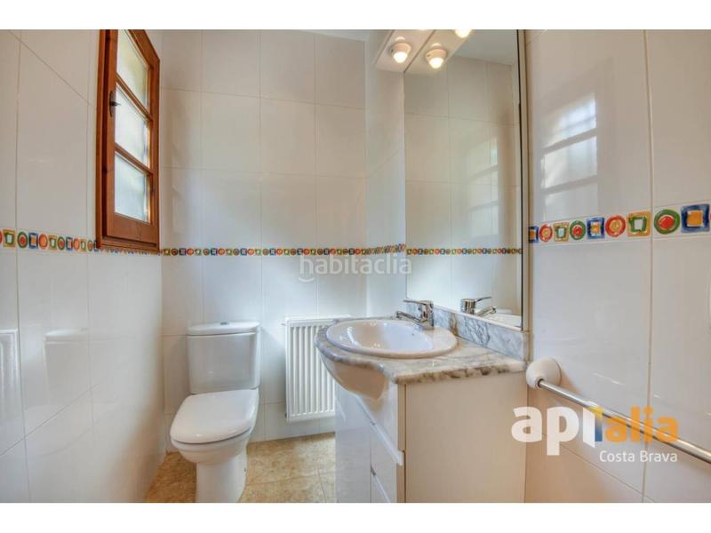 Foto aaeef6df-15d1-4d7b-8f4d-87c1d8cc23da. Casa  en venta en Breda