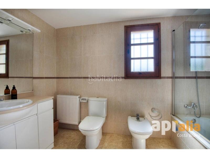 Foto fa1162a5-cfac-4f8d-9f2f-8d441766b3f4. Casa  en venta en Breda