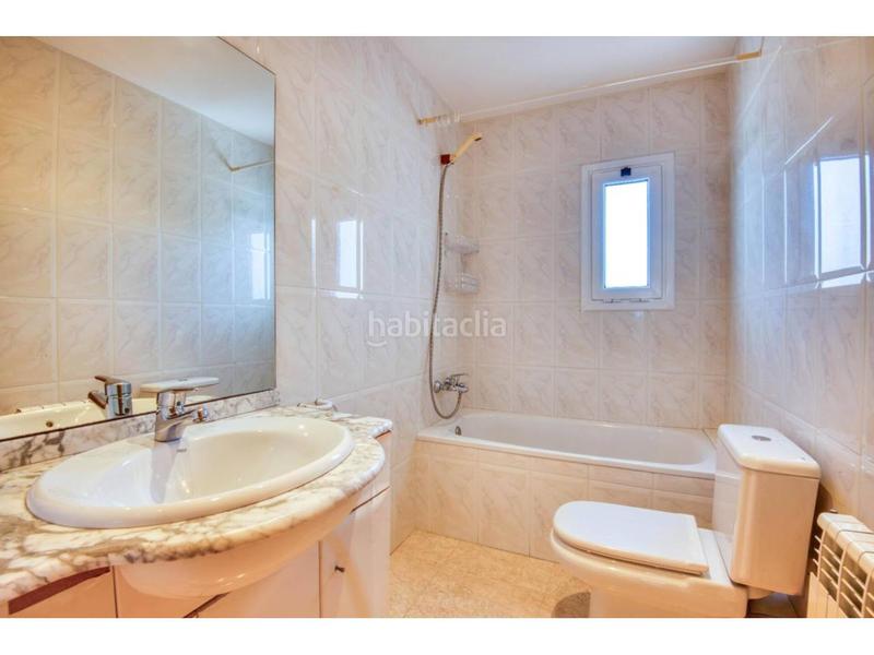 Foto dc14d02e-5628-4122-a2ba-d3db39b898a3. Casa  en venta en lEixample en Eixample Sant Feliu de Guíxols