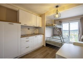 Estudi  Ciutat de girona. Estudio en primera línea de mar